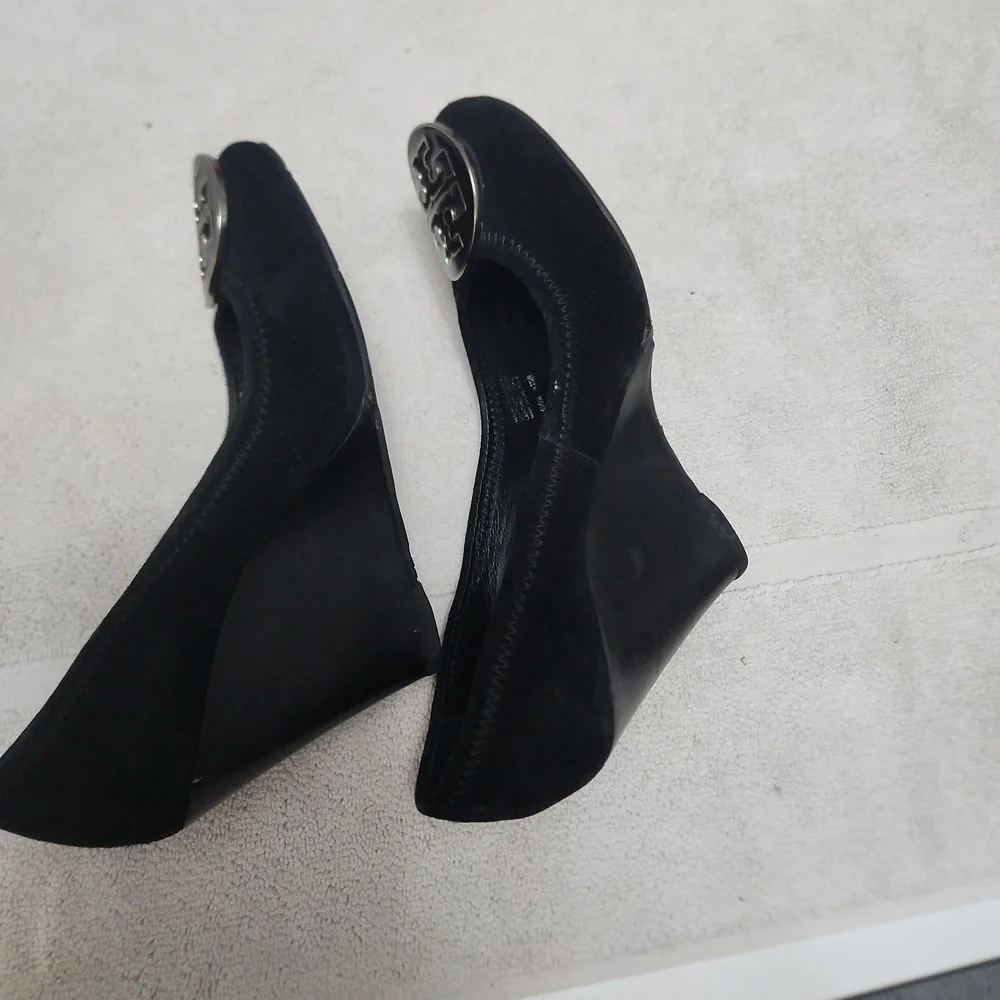 Tory Burch shoe - Picture 3 of 6